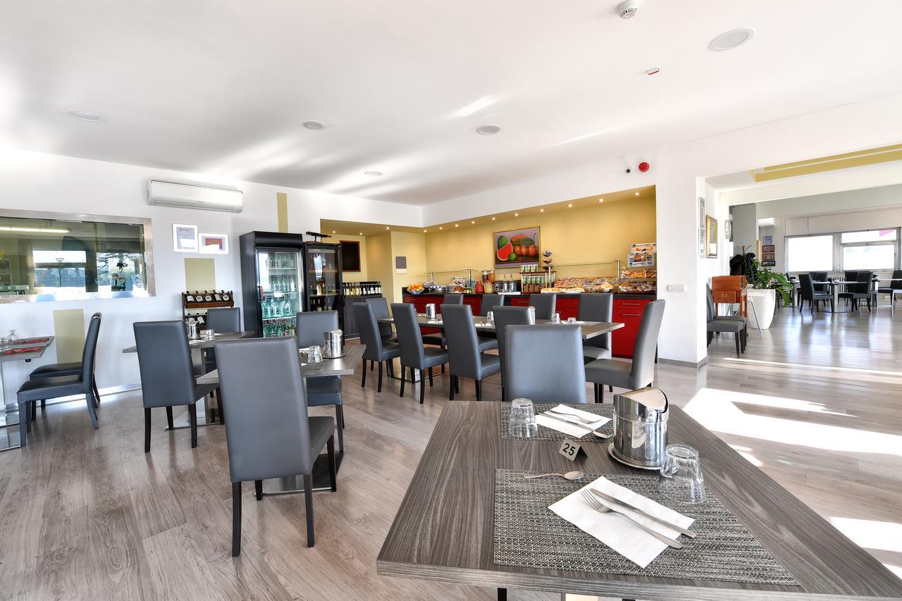 Hotel Motel Europa Domodossola Ngoại thất bức ảnh